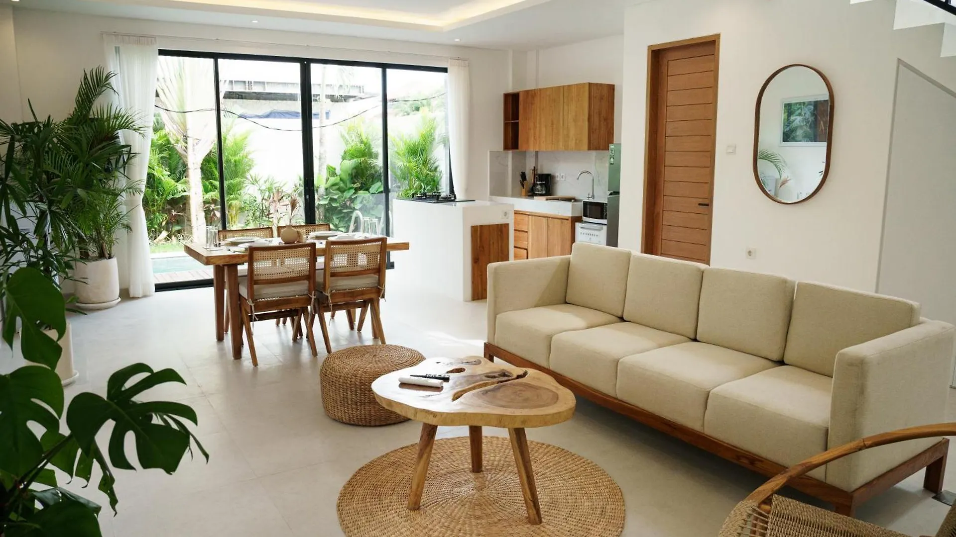 Mau Villa - 2Br Villa In Berawa Canggu